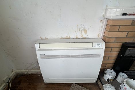 Photo of property in 4 Cemetery Road, Tapanui, 9522