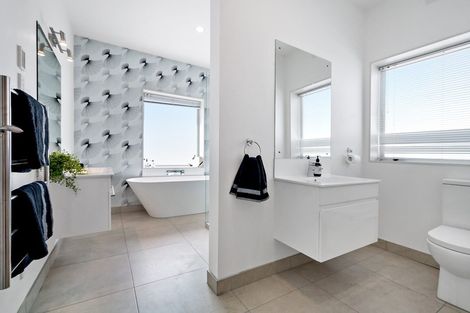 Photo of property in 90 Westholme Street, Strowan, Christchurch, 8052