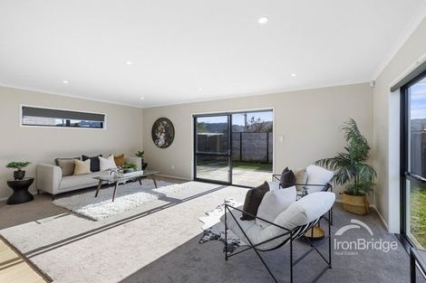 Photo of property in 40 Te Kaeaea Crescent, Wallaceville, Upper Hutt, 5018