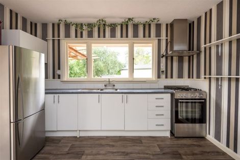 Photo of property in 8 Merton Place, Bryndwr, Christchurch, 8053