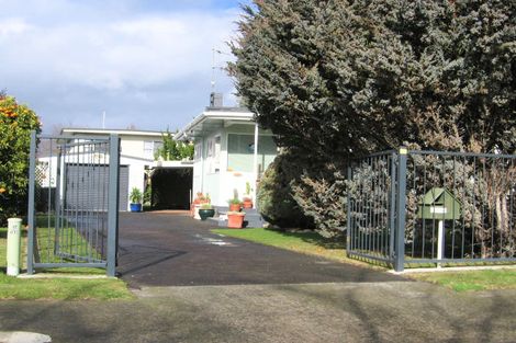 Photo of property in 902 Jervois Place, Mayfair, Hastings, 4122