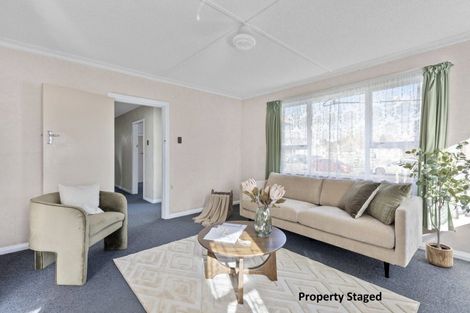 Photo of property in 40 Blake Street, Waitara, 4320