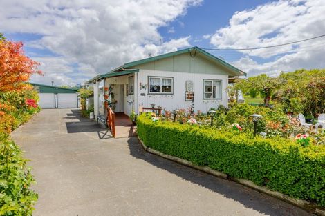 Photo of property in 1 Shanly Street, Waipawa, 4210