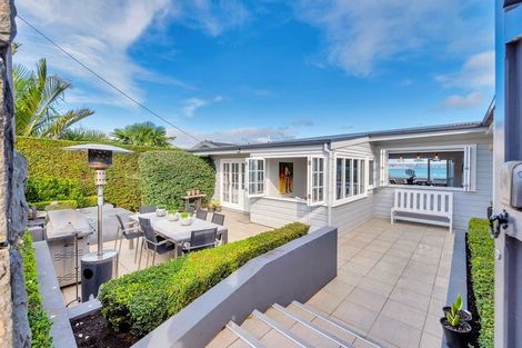 Photo of property in 2/14 Pine Ridge Terrace, Hauraki, Auckland, 0622