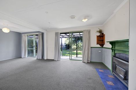 Photo of property in 2 Wilson Road, Opunake, 4616
