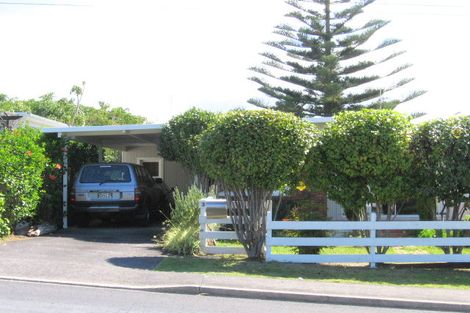Photo of property in 3 Matipo Road, Mairangi Bay, Auckland, 0630