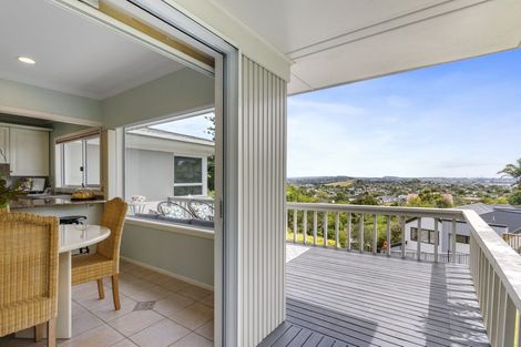 Photo of property in 10 Etherege Place, Howick, Auckland, 2014