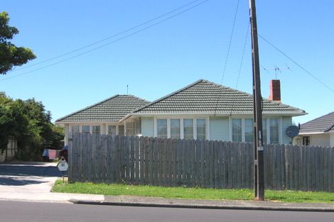 Photo of property in 54a Hayr Road, Three Kings, Auckland, 1042