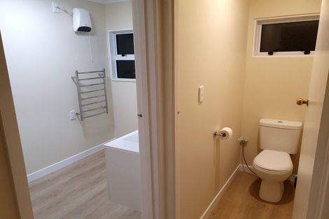 Photo of property in 2/19 Milton Road, Orewa, 0931