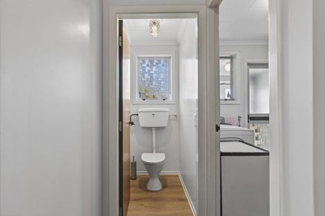 Photo of property in 20 Nikau Street, Inglewood, 4330