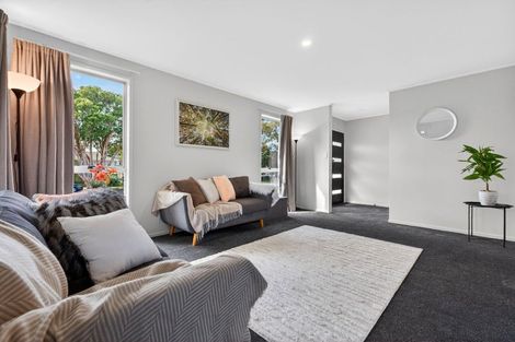 Photo of property in 7 Hinton Place, Weymouth, Auckland, 2103