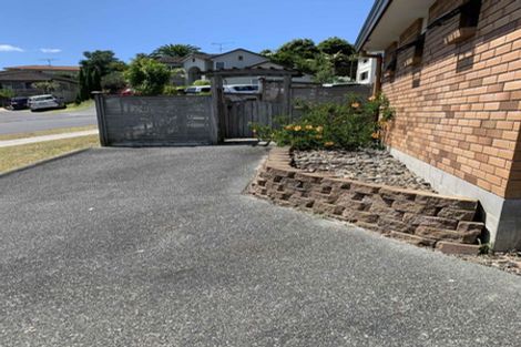Photo of property in 29 Black Teal Close, Unsworth Heights, Auckland, 0632