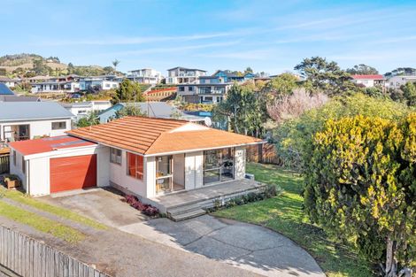 Photo of property in 1 Sunshine Rise, Raglan, 3225