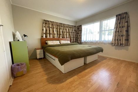 Photo of property in 1 Chartwell Avenue, Glenfield, Auckland, 0629