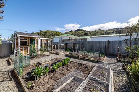 Photo of property in 79 Watt Street, Featherston, 5710