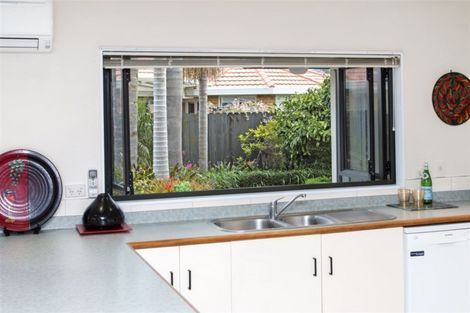 Photo of property in 1 Cloverlea Place, Pukekohe, 2120