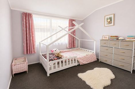 Photo of property in 39a Edgewater Parade, Waiuku, 2123