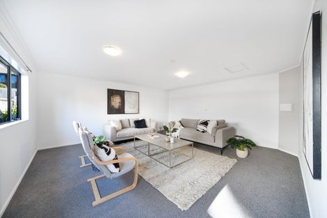 Photo of property in 12 Longmont Terrace, Churton Park, Wellington, 6037