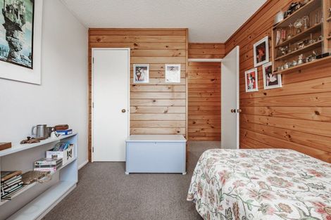 Photo of property in 26 Marchant Place, Westown, New Plymouth, 4310