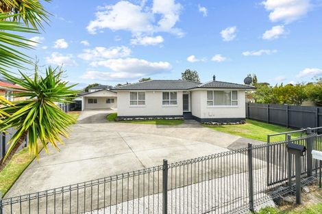 Photo of property in 34 Convair Crescent, Mangere, Auckland, 2022