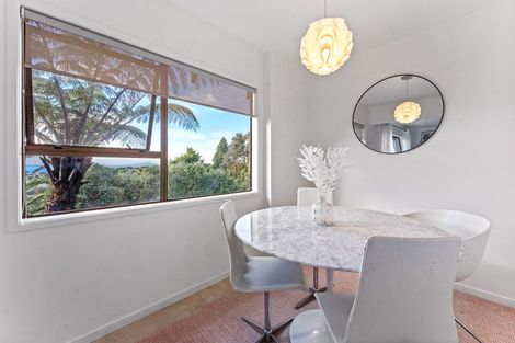 Photo of property in 1/813 East Coast Road, Northcross, Auckland, 0630