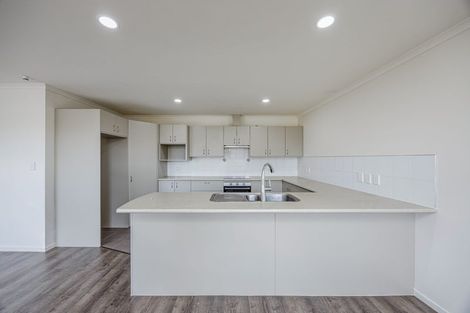 Photo of property in 24 Lime Crescent, Papakura, 2110