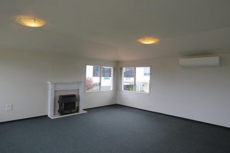 Photo of property in 19 Cutfield Road, New Plymouth, 4310