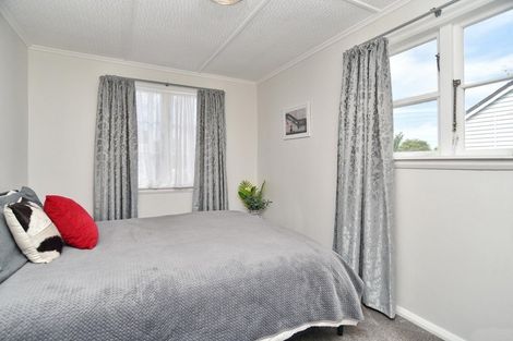 Photo of property in 28 Douglas Road, Amberley, 7410