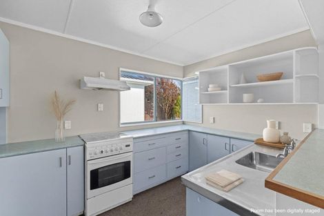 Photo of property in 9 Koura Street, Tangimoana, 4822