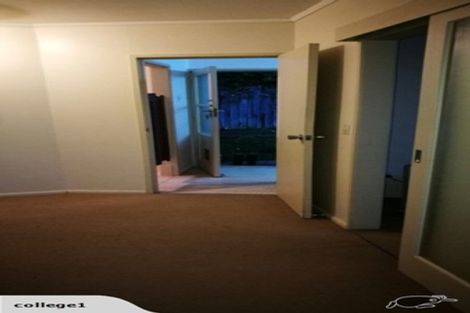 Photo of property in 31 Waimumu Road, Massey, Auckland, 0614