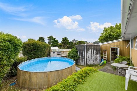 Photo of property in 45 Bethells Road, Waitakere, Henderson, 0782