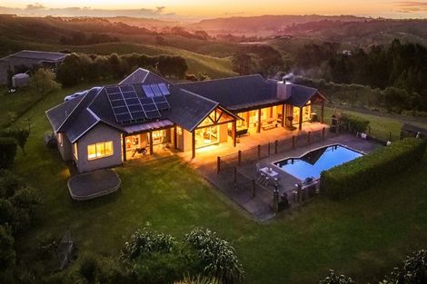 Photo of property in 318 Stoney Creek Road, Kaukapakapa, 0873