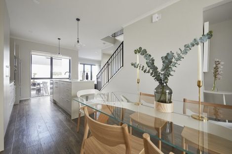 Photo of property in 26 Komanawa Lane, Mount Wellington, Auckland, 1062