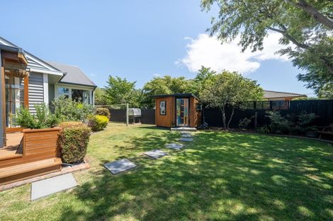 Photo of property in 252 Centaurus Road, Saint Martins, Christchurch, 8022