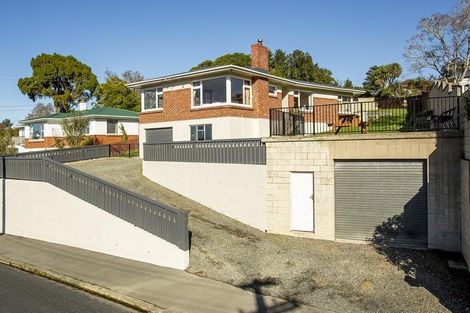 Photo of property in 4 Colquhoun Street, Glenross, Dunedin, 9011