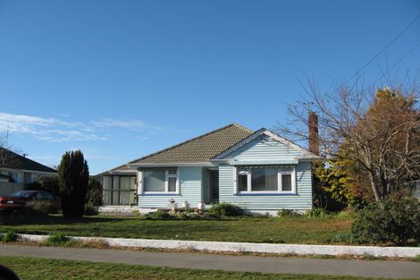 Photo of property in 70 Wattle Drive, New Brighton, Christchurch, 8083