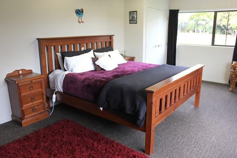 Photo of property in 544 Manutahi Road, Lepperton, New Plymouth, 4373