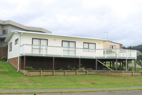 Photo of property in 226 Onemana Drive, Onemana, Whangamata, 3691