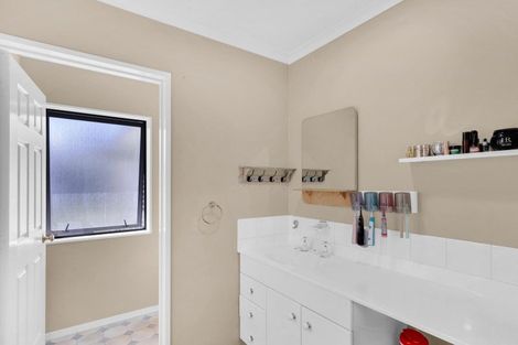 Photo of property in 46 Ayrshire Drive, Grandview Heights, Hamilton, 3200