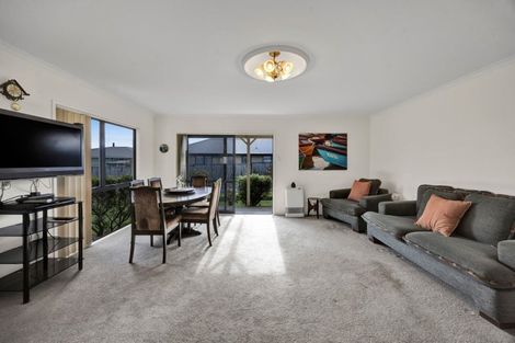 Photo of property in 106 Smart Road, Glen Avon, New Plymouth, 4312