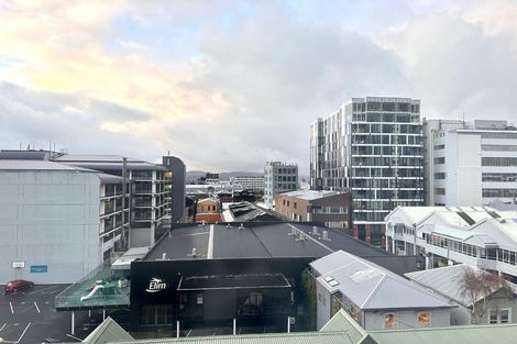 Photo of property in De Vere Apartments, 4/23 Tennyson Street, Te Aro, Wellington, 6011