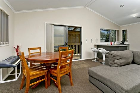 Photo of property in 48 Tauhinu Road, Greenhithe, Auckland, 0632