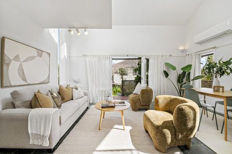 Photo of property in 2a Seaforth Avenue, Mangere Bridge, Auckland, 2022