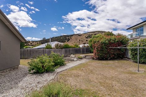 Photo of property in 89 Rob Roy Lane, Wanaka, 9305