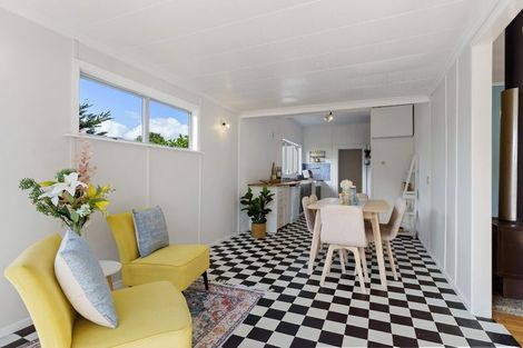 Photo of property in 4 Hokio Road, Hokio Beach, Levin, 5571