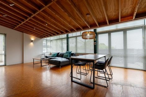 Photo of property in 6 Gannet Point, Rothesay Bay, Auckland, 0630