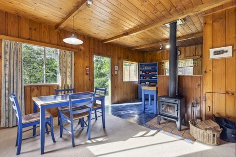 Photo of property in 586 Tapu Coroglen Road, Coromandel Forest Park, Thames, 3575