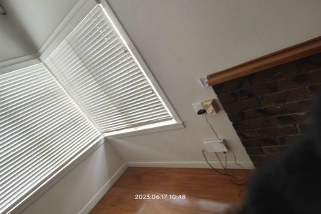 Photo of property in 22 Dallinghoe Crescent, Milford, Auckland, 0620