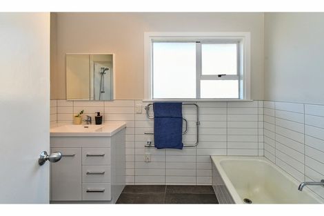 Photo of property in 40a Sturdee Road, Manurewa, Auckland, 2102