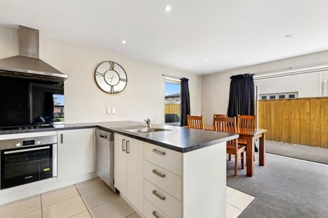 Photo of property in 7 Waimarie Street, Pegasus, 7612